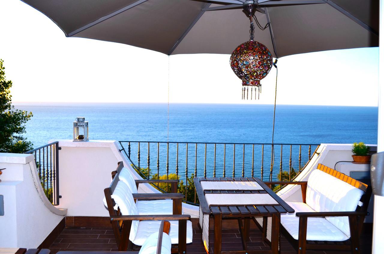 Bahita - Betty'S B&B Gabicce Mare Buitenkant foto