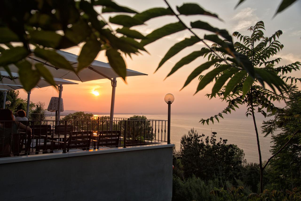 Bahita - Betty'S B&B Gabicce Mare Buitenkant foto